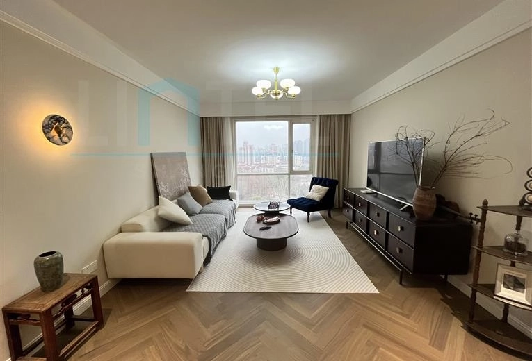 Rm 1601 No 7 Park View