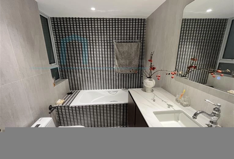Rm 1601 No 7 Park View(5)