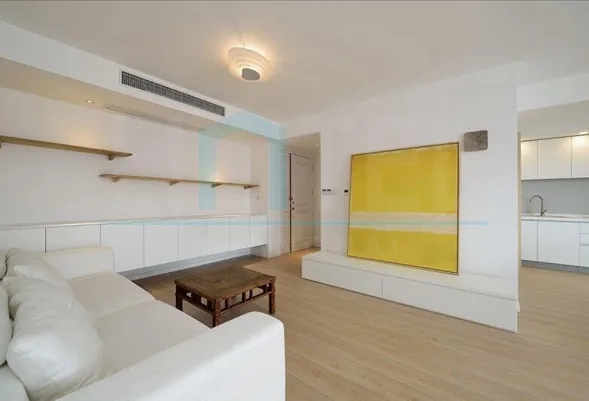 Rm 1602 No 3 Central Residence I