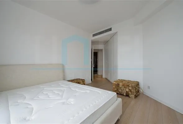 Rm 1602 No 3 Central Residence I(10)