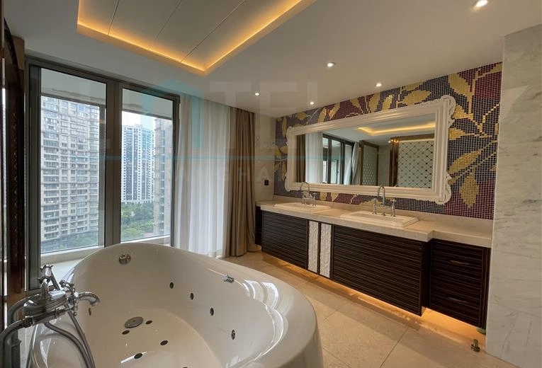 Rm 1602 No 3 Shanghai Bay Phase II(11)