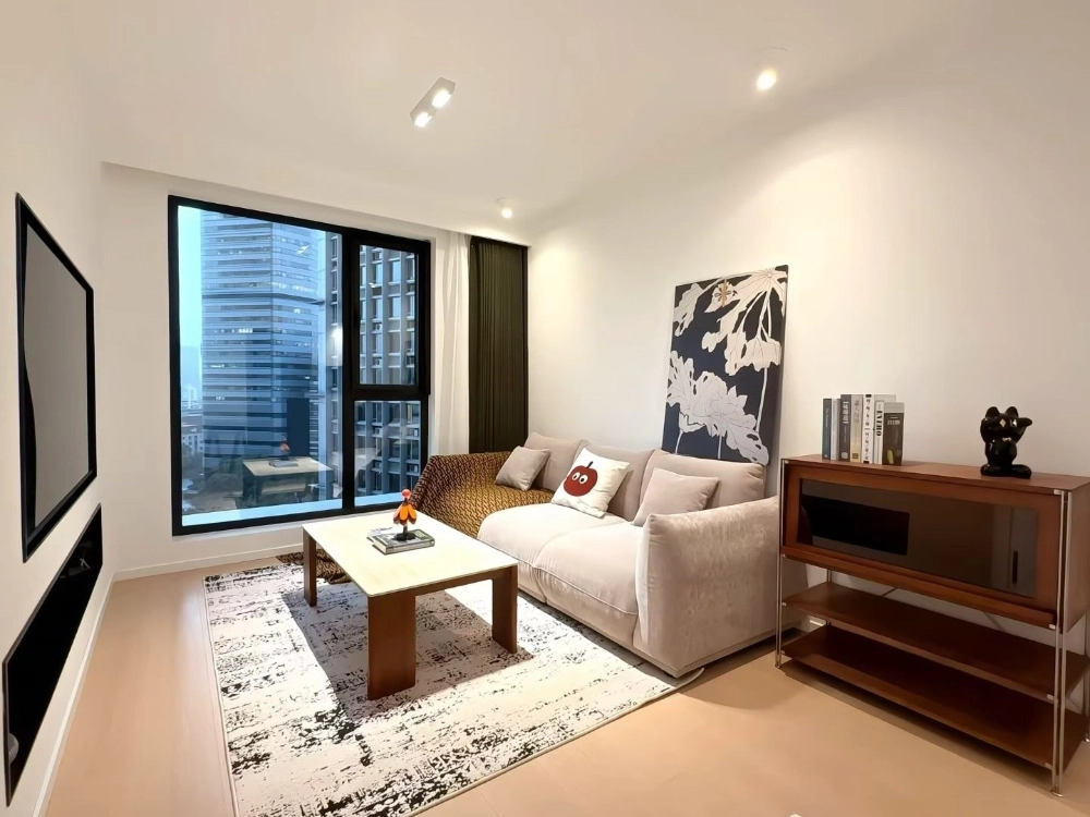 Rm 1602 No 6 Regents Park