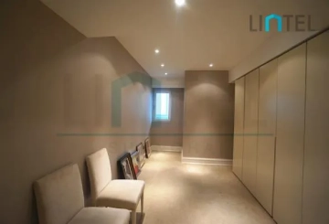 Rm 1602 No B Oriental London Plaza(14)