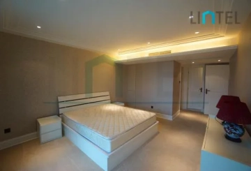 Rm 1602 No B Oriental London Plaza(7)