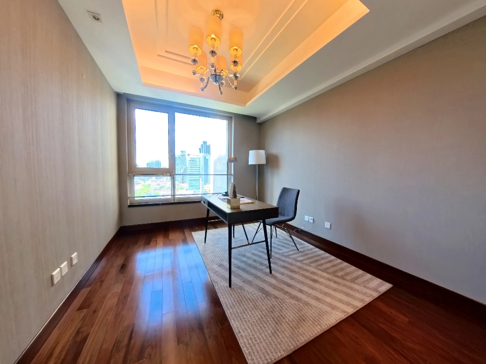 Rm 1603 No 9 The Paragon(14)