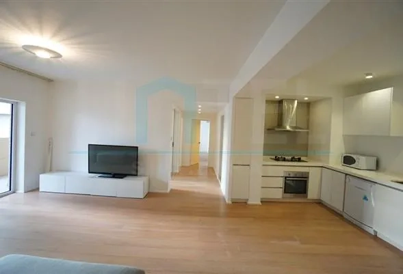 Rm 16A No 1 Ambassy Court(3)