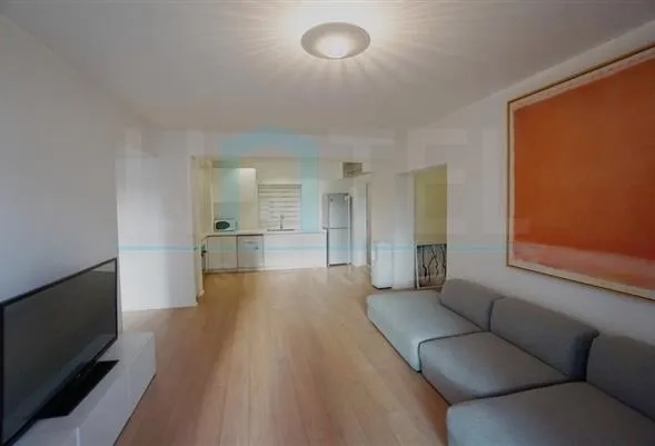 Rm 16A No 1 Ambassy Court(4)