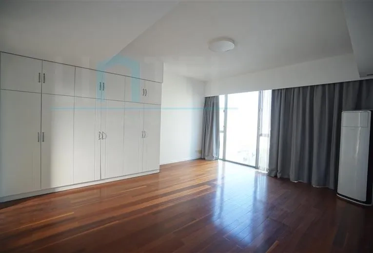 Rm 16A No 1 Chevalier Place(8)