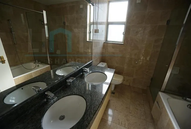 Rm 16A No 1 Chevalier Place(9)