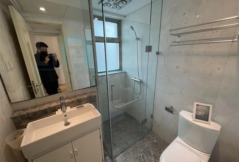 Rm 16A No 8 One Park Avenue(11)