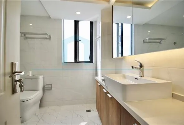 Rm 16B No D9 Top of City(11)