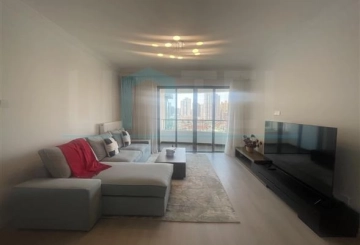 Rm 16D No 4 One Park Avenue