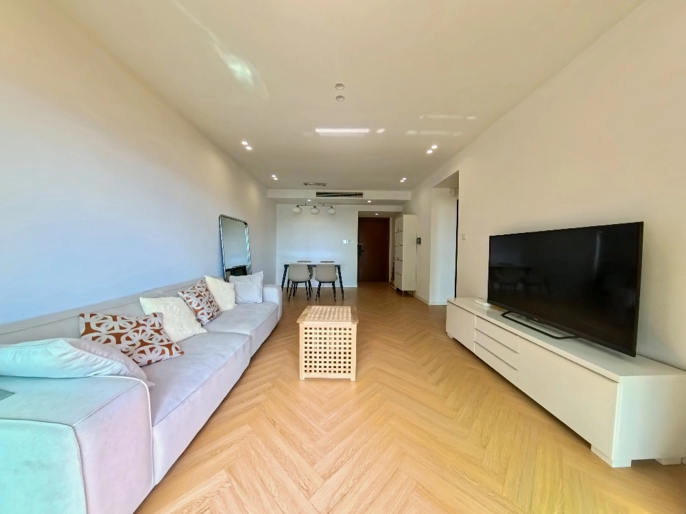 Rm 1701 No 26 Yanlord Garden I & II(4)