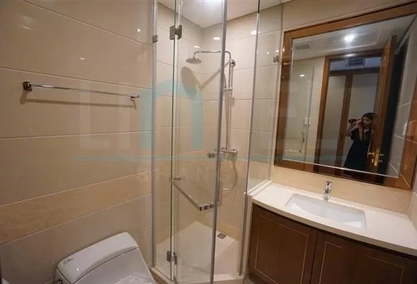 Rm 1701 No 56 Yandlord Western Garden(17)