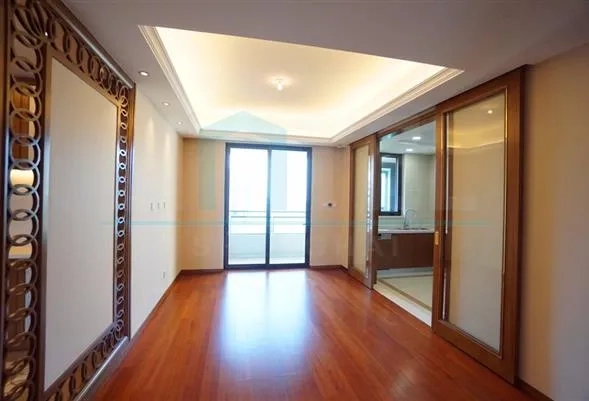 Rm 1701 No 56 Yandlord Western Garden(6)