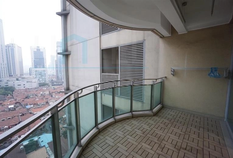 Rm 1701 No 7 Jing'an Four Seasons(4)