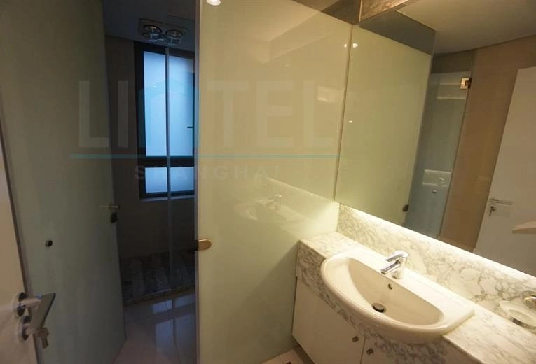 Rm 1701 No 7 Jing'an Four Seasons(10)