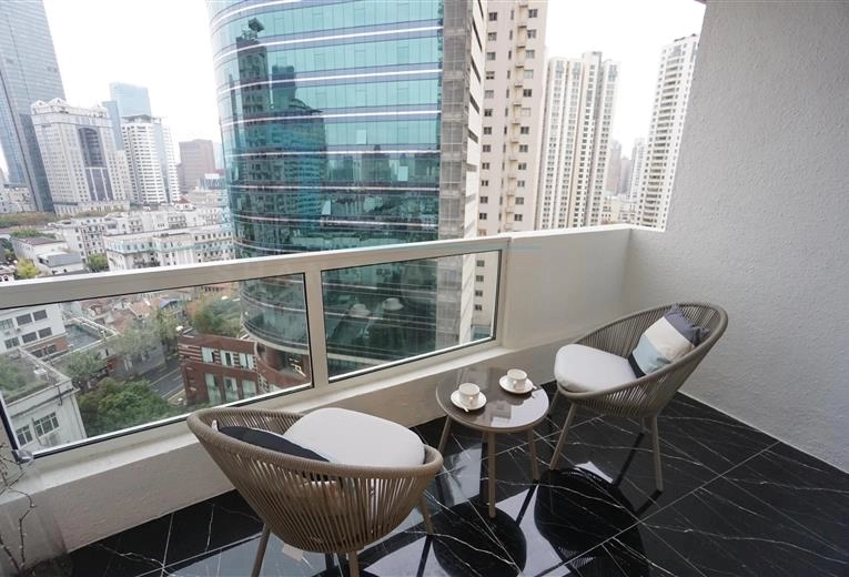 Rm 1701 No 7 Manhattan Heights(2)