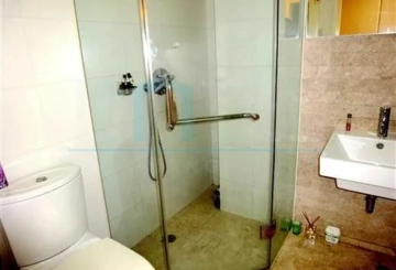 Rm 1702 No 2 Eight Park Avenue(7)