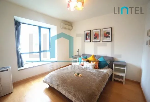 Rm 1702 No 7 The Bund Side(5)