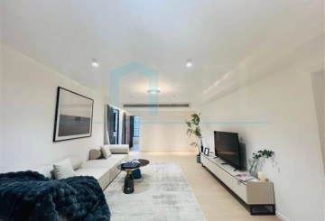 Rm 1706 No 10 Century Metropolis(2)