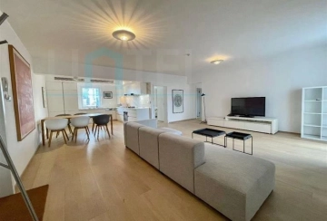 Rm 17A Mayfair Tower