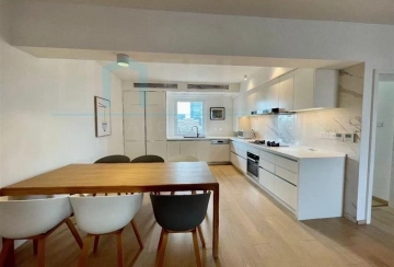 Rm 17A Mayfair Tower(7)