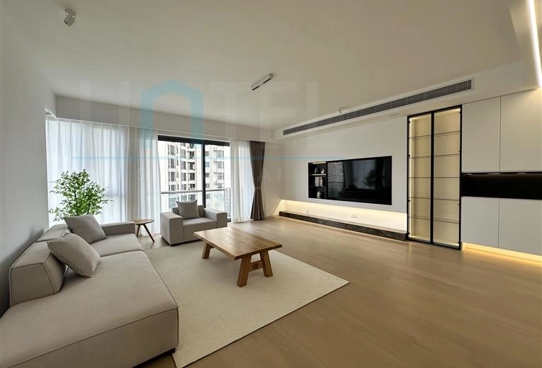 Rm 17A No 1 Chevalier Place