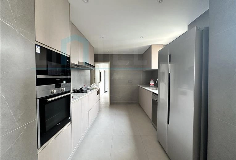 Rm 17A No 1 Chevalier Place(5)
