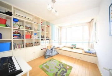 Rm 17A No 170 Jiashan Road(14)