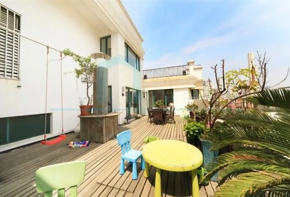 Rm 17A No 170 Jiashan Road(6)