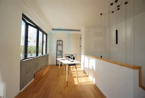 Rm 17B No 170 Jiashan Road(30)