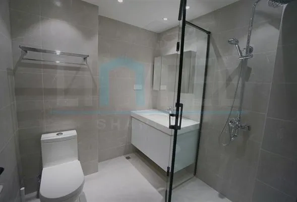 Rm 17B No 170 Jiashan Road(35)