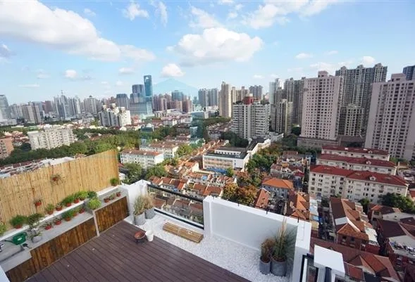 Rm 17B No 170 Jiashan Road(39)