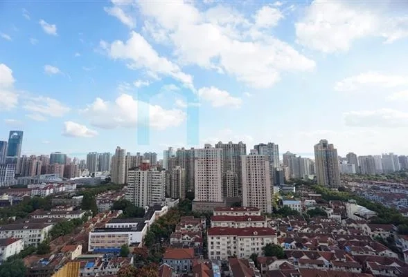 Rm 17B No 170 Jiashan Road(40)