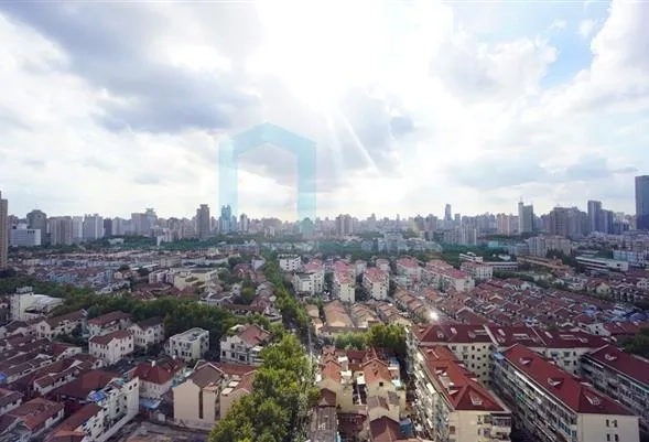 Rm 17B No 170 Jiashan Road(42)