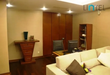 Rm 17B The House(12)