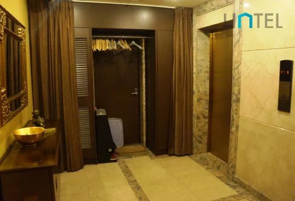 Rm 17B The House(22)