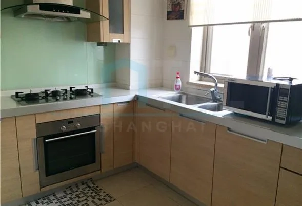 Rm 1801 No 10 Yanlord Town(7)