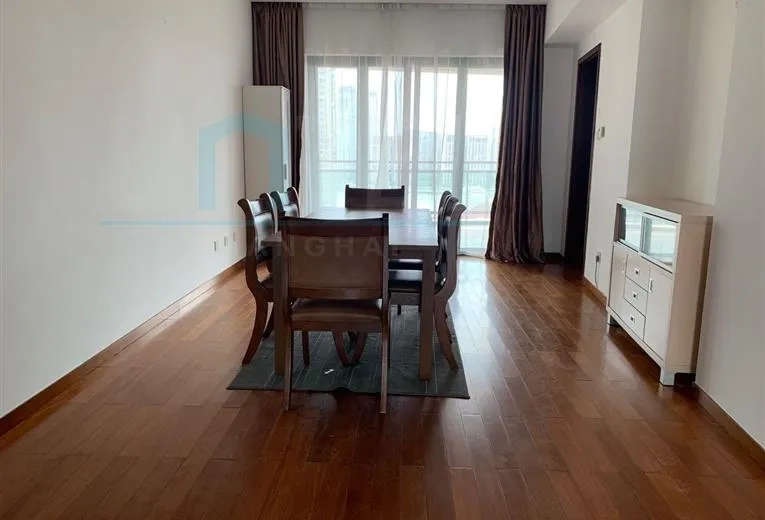 Rm 1801 No 8 Yanlord Garden(2)