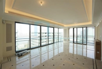 Rm 1801 No 9 One Riviera Park
