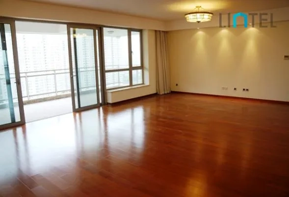 Rm 1802 No 19 Yanlord Town