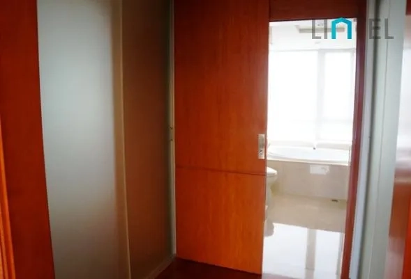 Rm 1802 No 19 Yanlord Town(8)