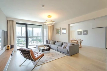 Rm 1802 No 6 Edifice
