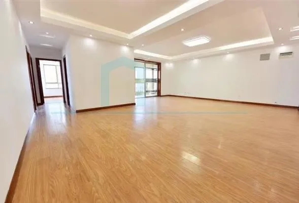 Rm 1802 No 8 Shanghai Park Avenue(2)