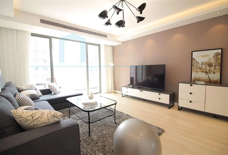 Rm 1802 No W6 Top of City
