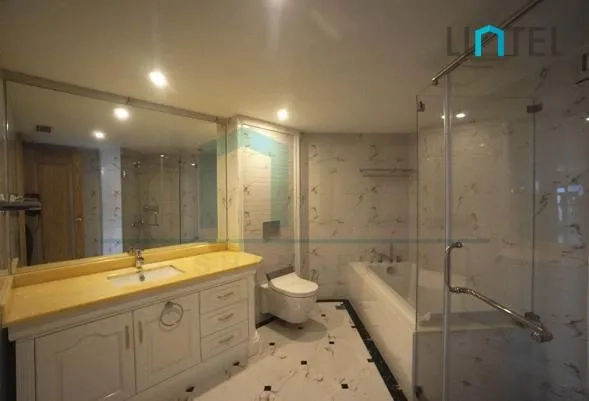 Rm 1803 No A Oriental London Plaza(12)