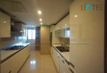 Rm 1803 No A Oriental London Plaza(3)