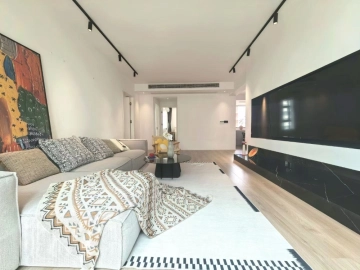 Rm 1804 No 8 St John Ming Di(2)