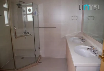 Rm 18A No 1 Chevalier Place(6)